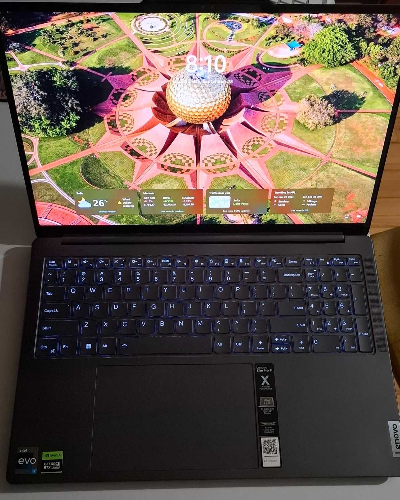 Лаптоп Lenovo Yoga Pro i9 16inch 32 GB RTX4050
