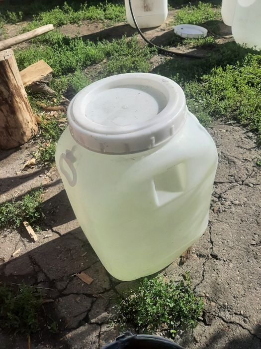 Пластиковые ёмкости для воды 35л