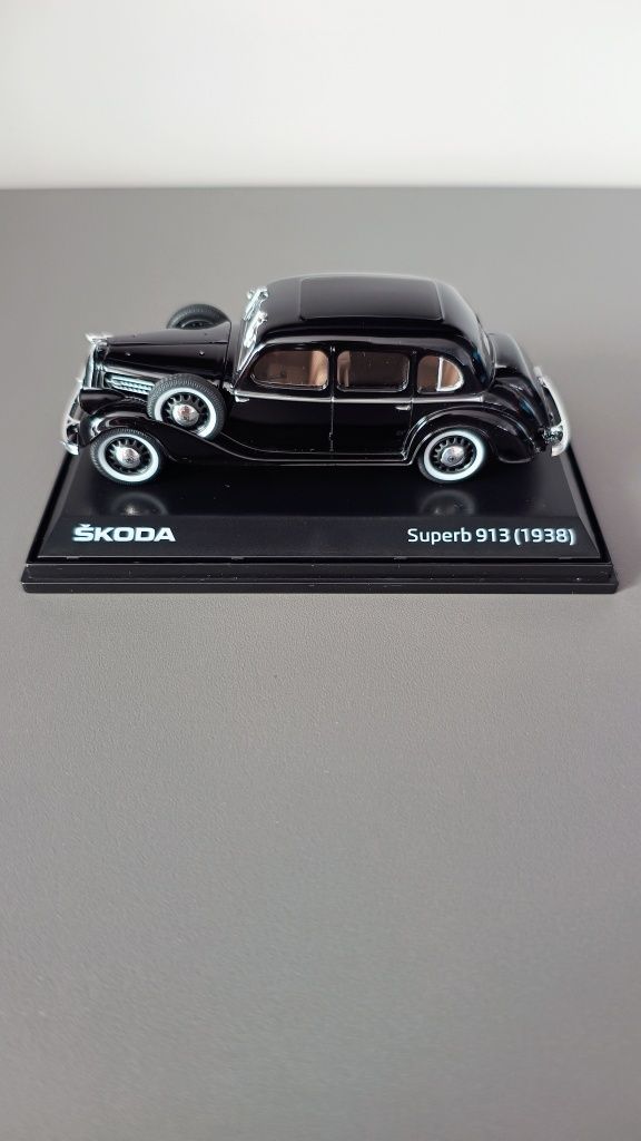 Skoda Superb 913 (1938) 1:43