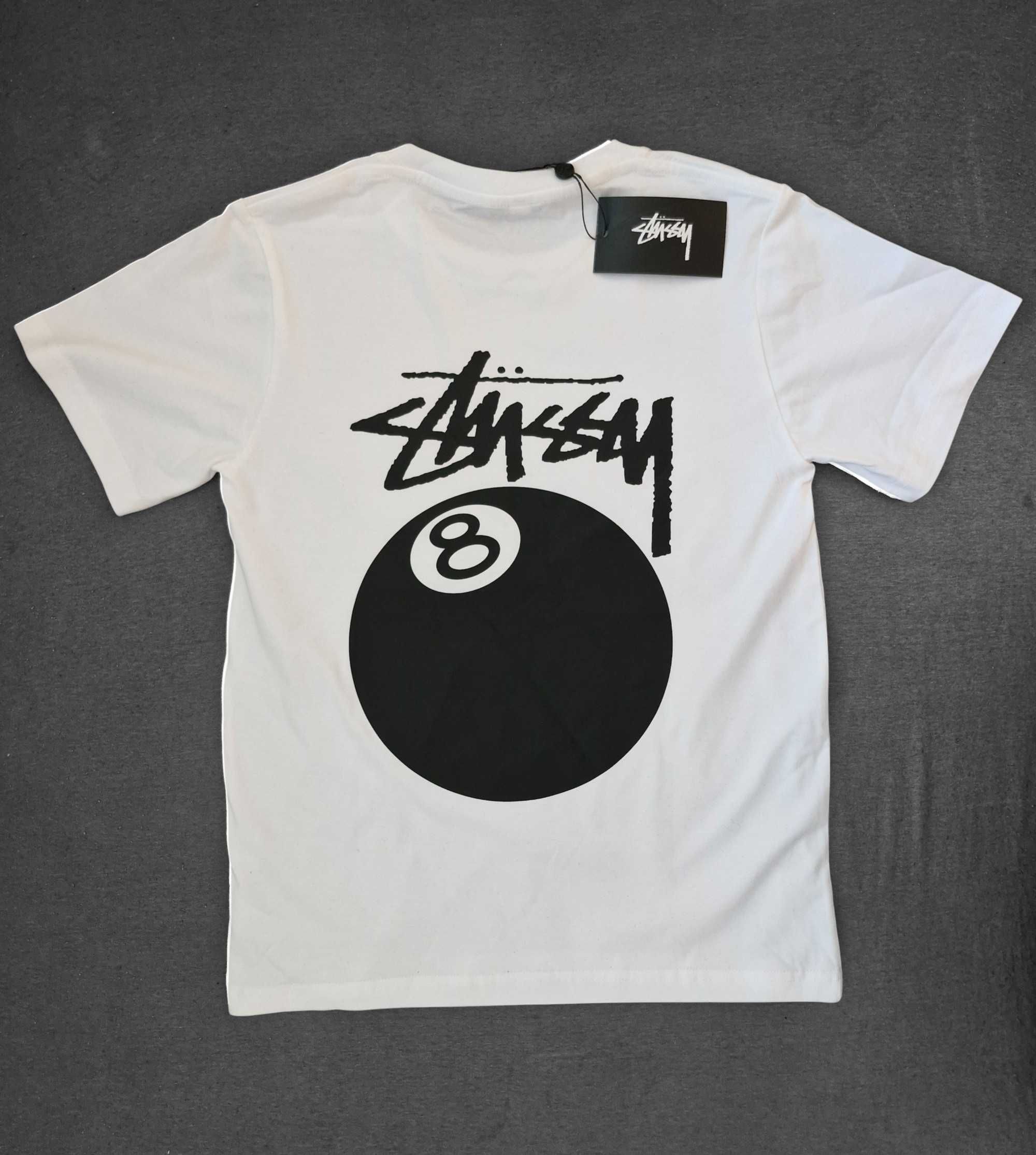 Stussy 8 ball тениска  (чисто нова)