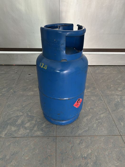 Продавам газова бутилка