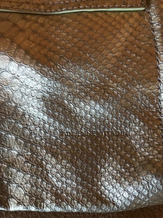 Чанти от естествена кожа