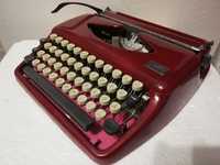 Mașina de scris tippa visinie