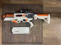 Автомат с прицелом Nerf б/у в отличном состочнии