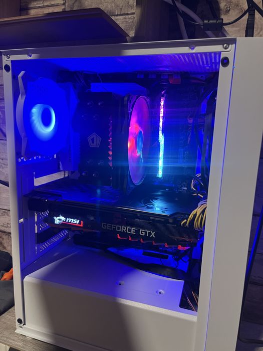!СПЕШНО! компютър Ryzen 7 16 Ram 1080ti
