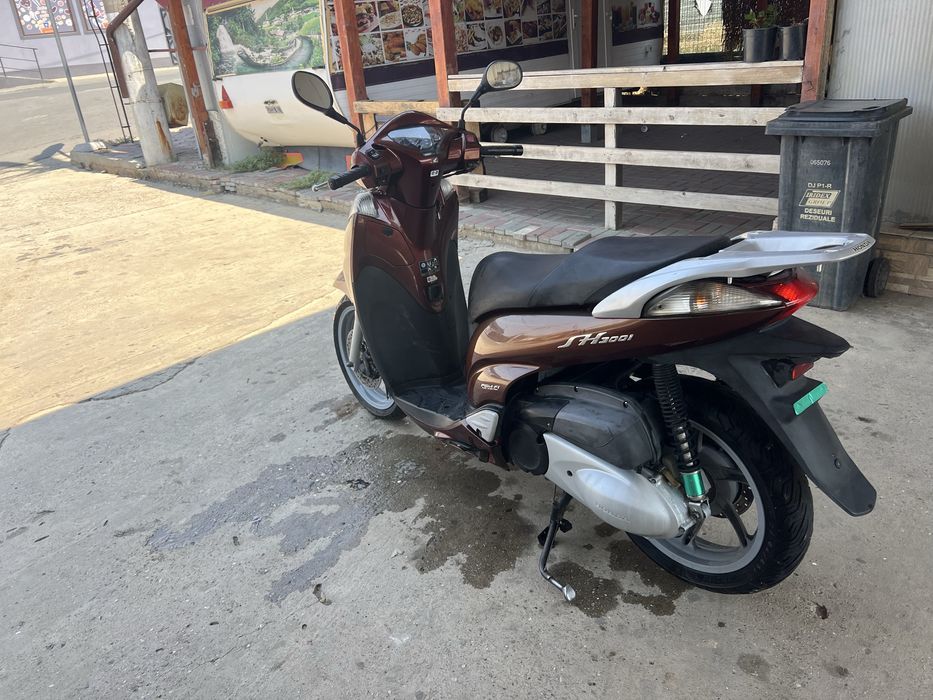 Honda sh300i 2010