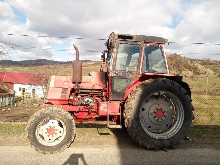 Vand Tractor Belarus cu remorca