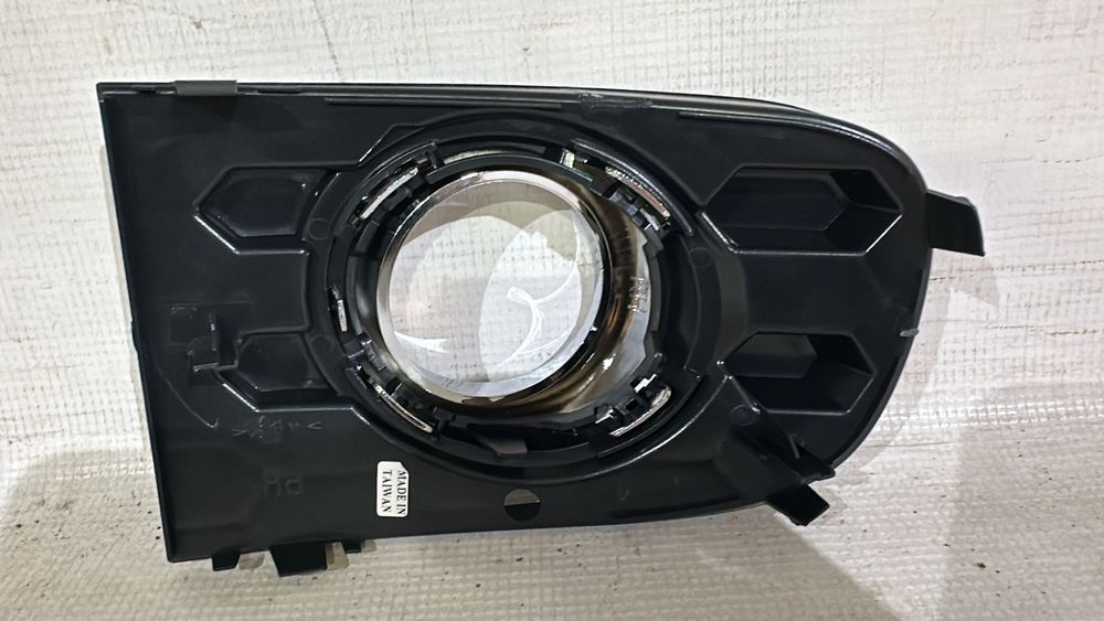 Grila laterala bara fata (cu orificiu proiector) - Fiat 500S, 2015, 2016, 2017, 2018. IN STOC