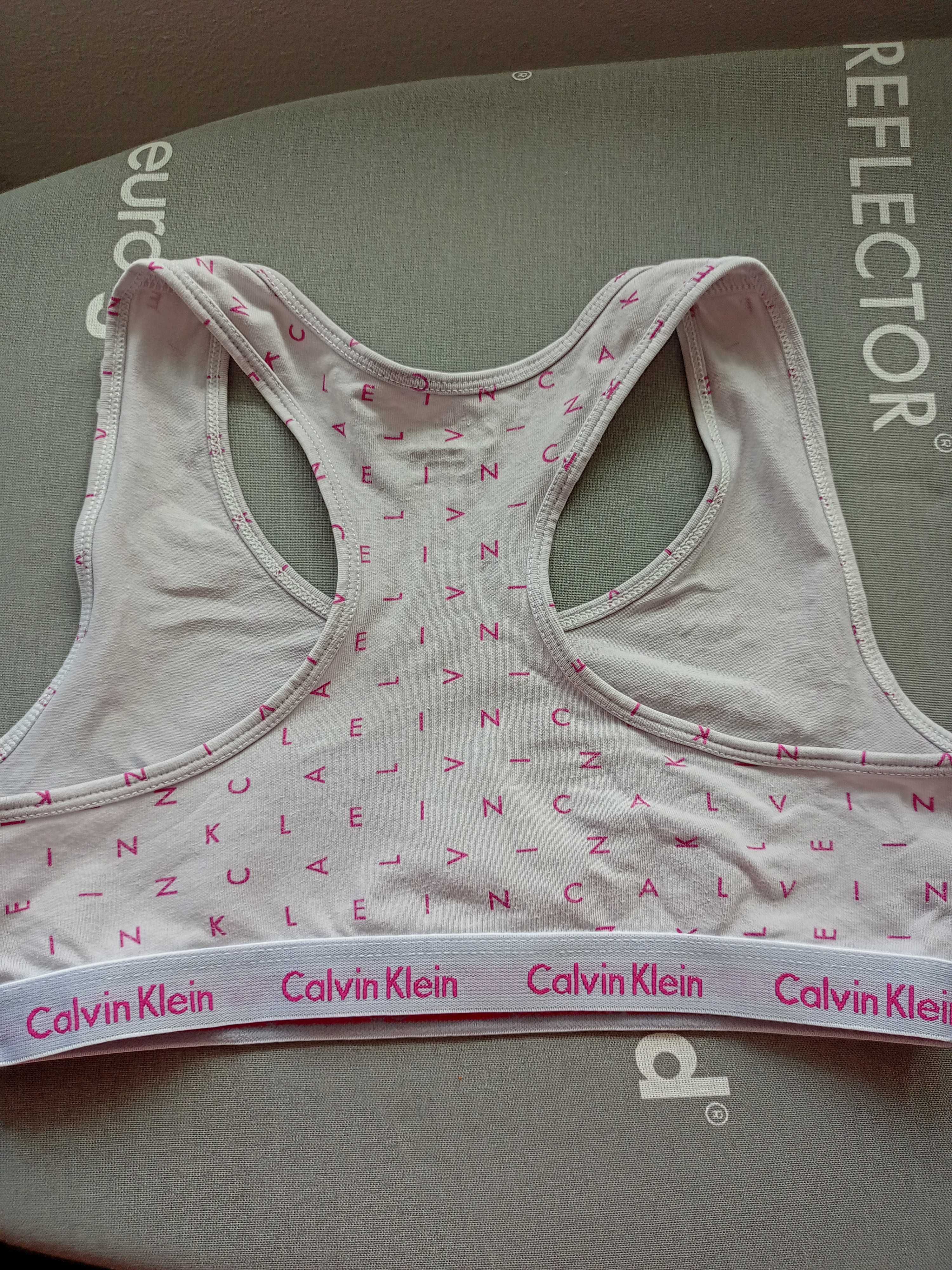 Calvin Klein, Бюстиета  10*12години