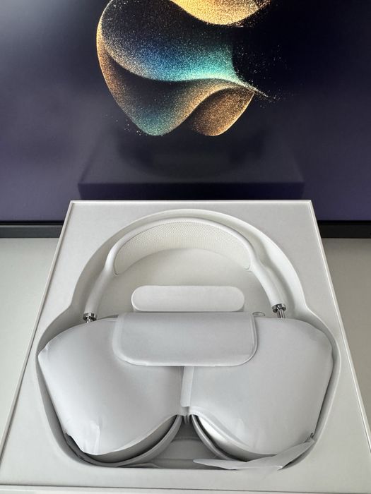 Apple AirPods Max. ca noi, în garanție.