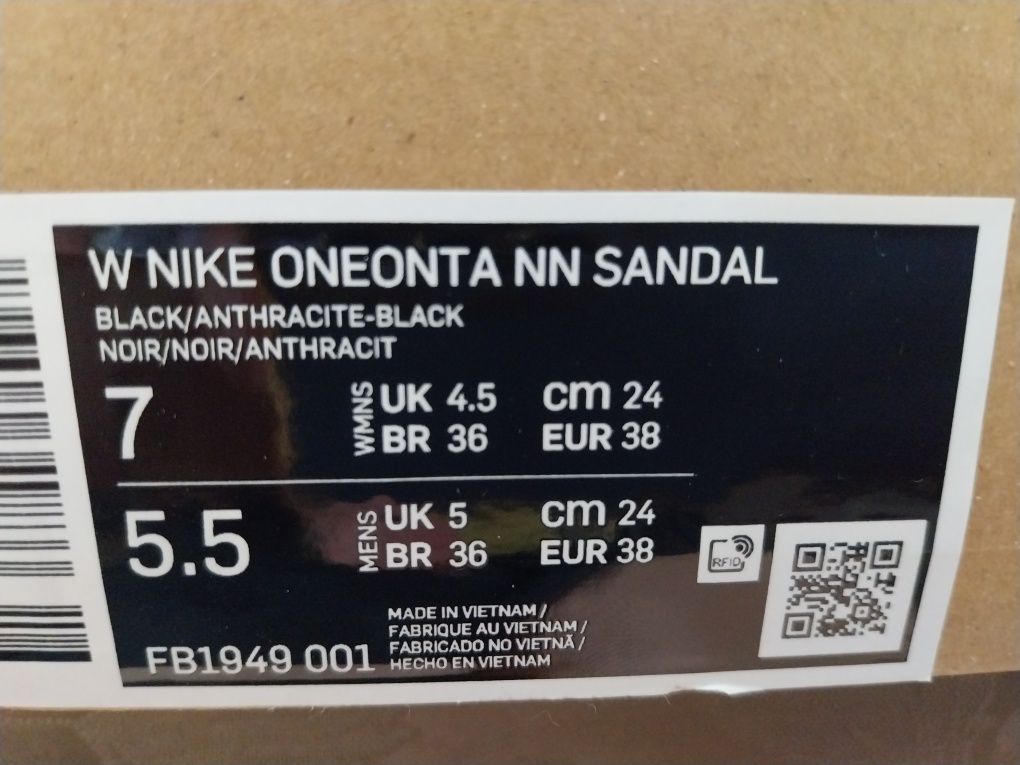 Чисто нови дамски сандали Nike