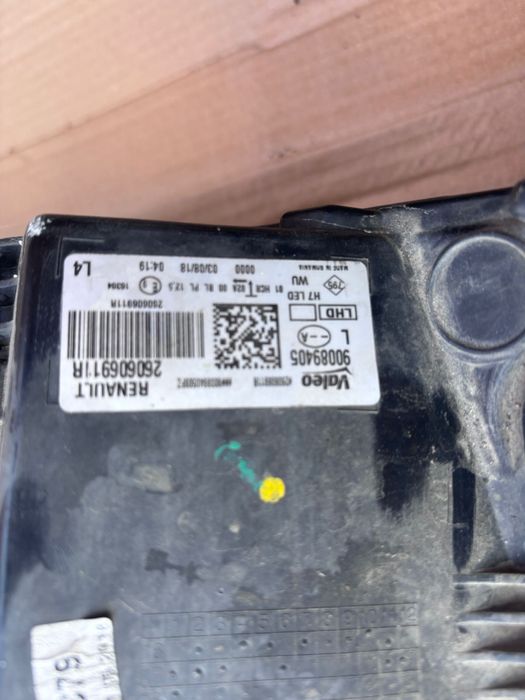 Far stanga Renault Megane 4 / IV 260606911R