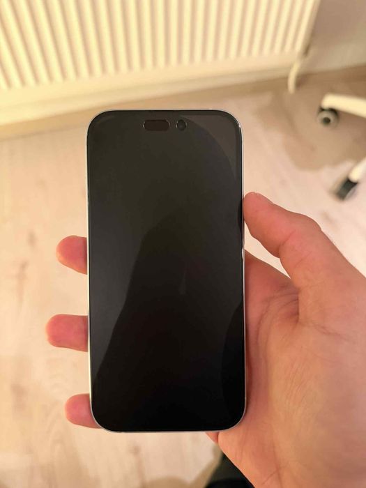 Продавам Iphone 15 син 128гб