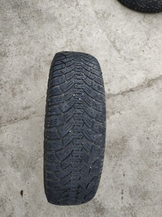 Продается шины 185*70 r14