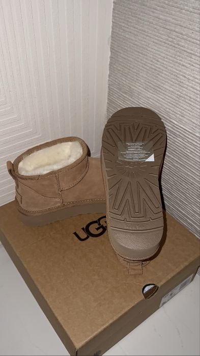 UGG classic mini platform