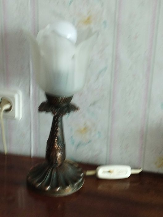 Настолна нощна лампа от Соца-месингова основа.Стара газена лампа.