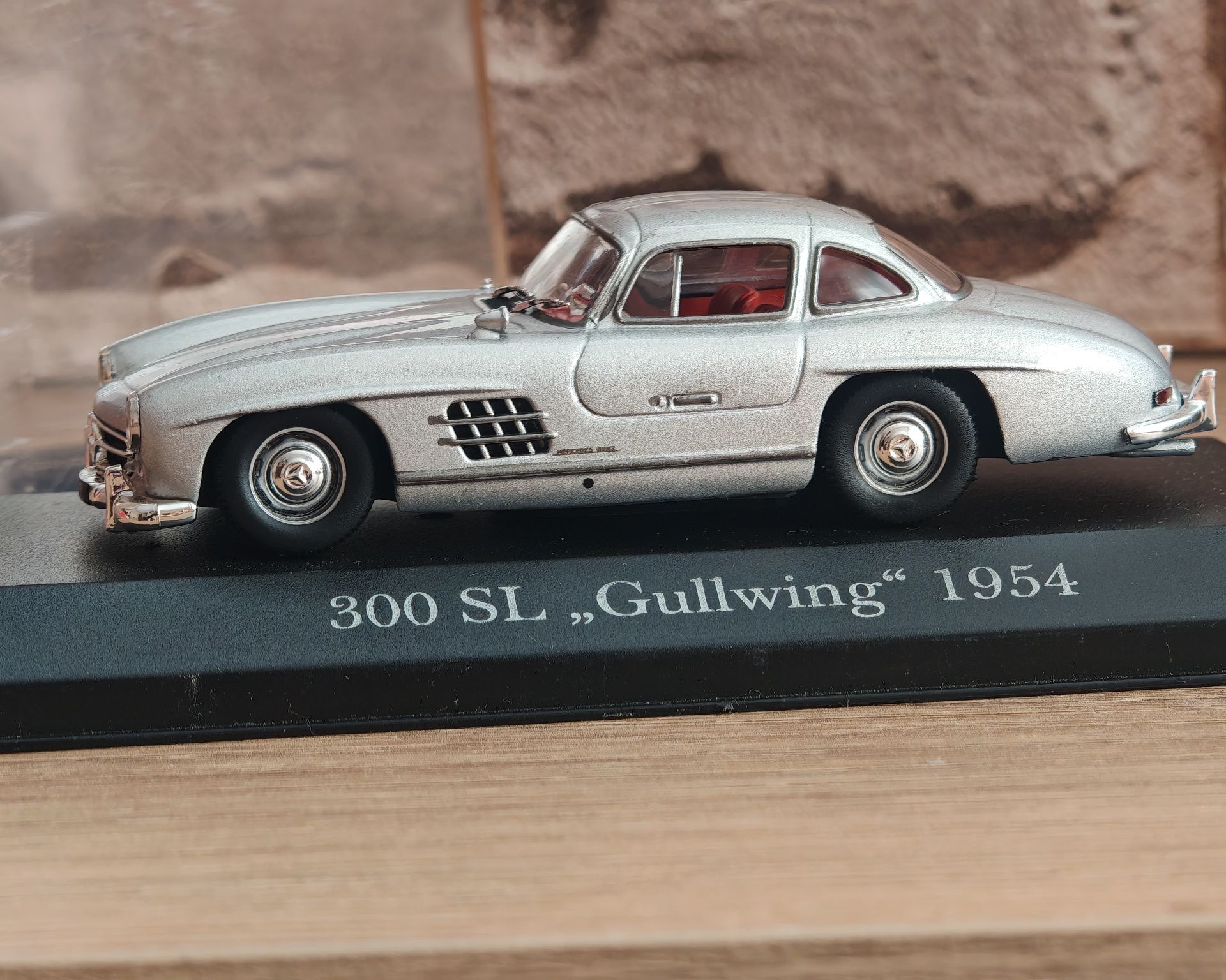 Колекционерски модел Mercedes-Benz 300 SL "Gullwing" (1954) 1:43