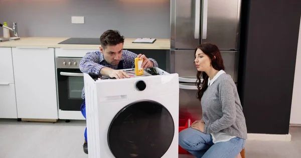 Недорогой и срочный ремонт стиральных машин автомат у вас на дому.