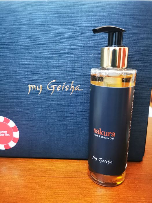 my Geisha Sakura Gel de duș
200 ml
75,00 leimy Geisha Sakura Gel de du