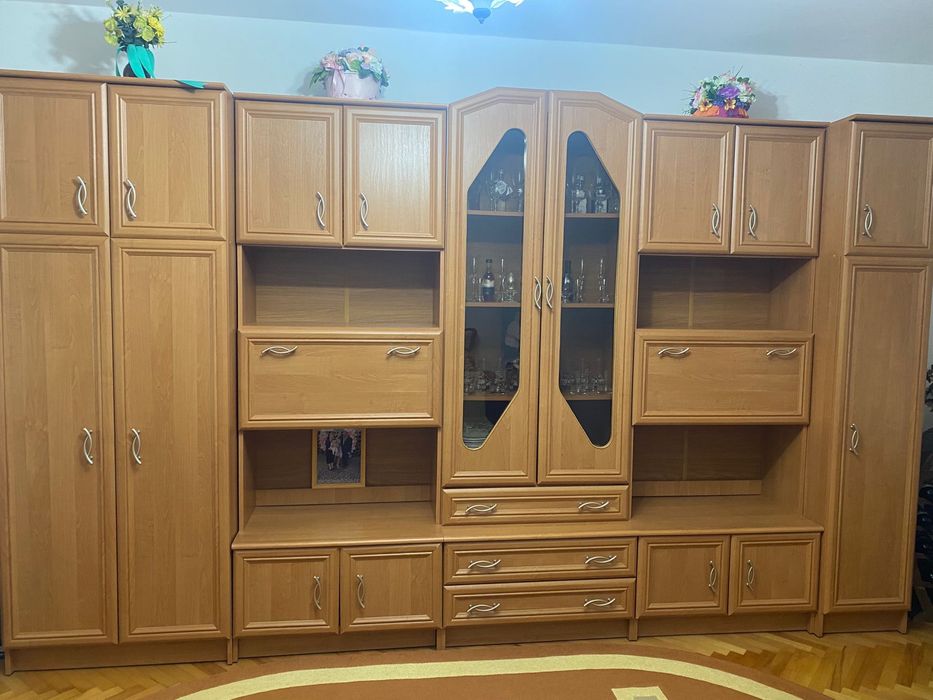 Vand mobila living si masa