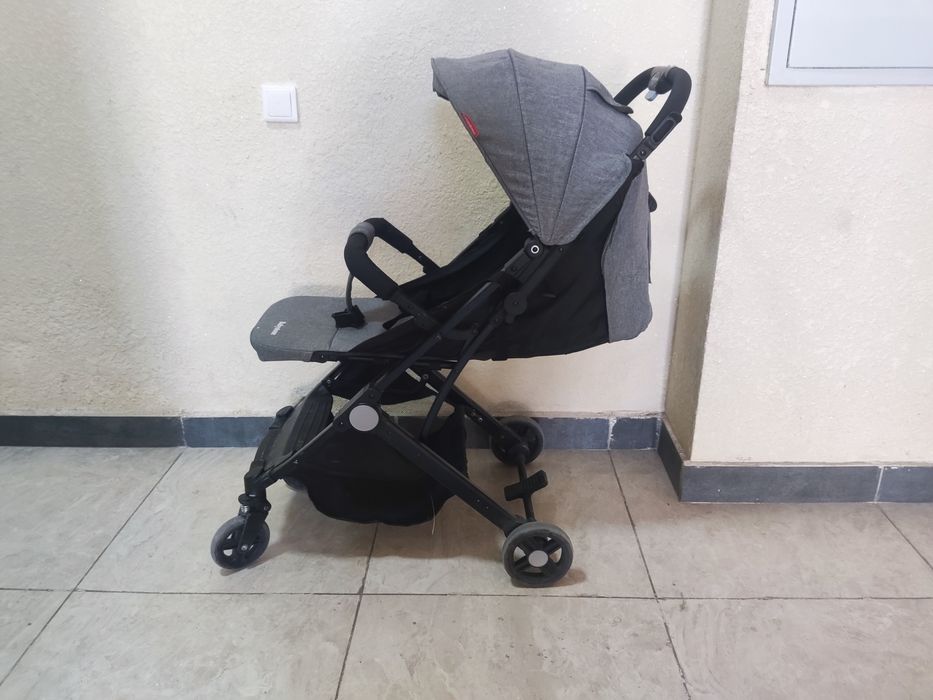 Коляска прогулочная