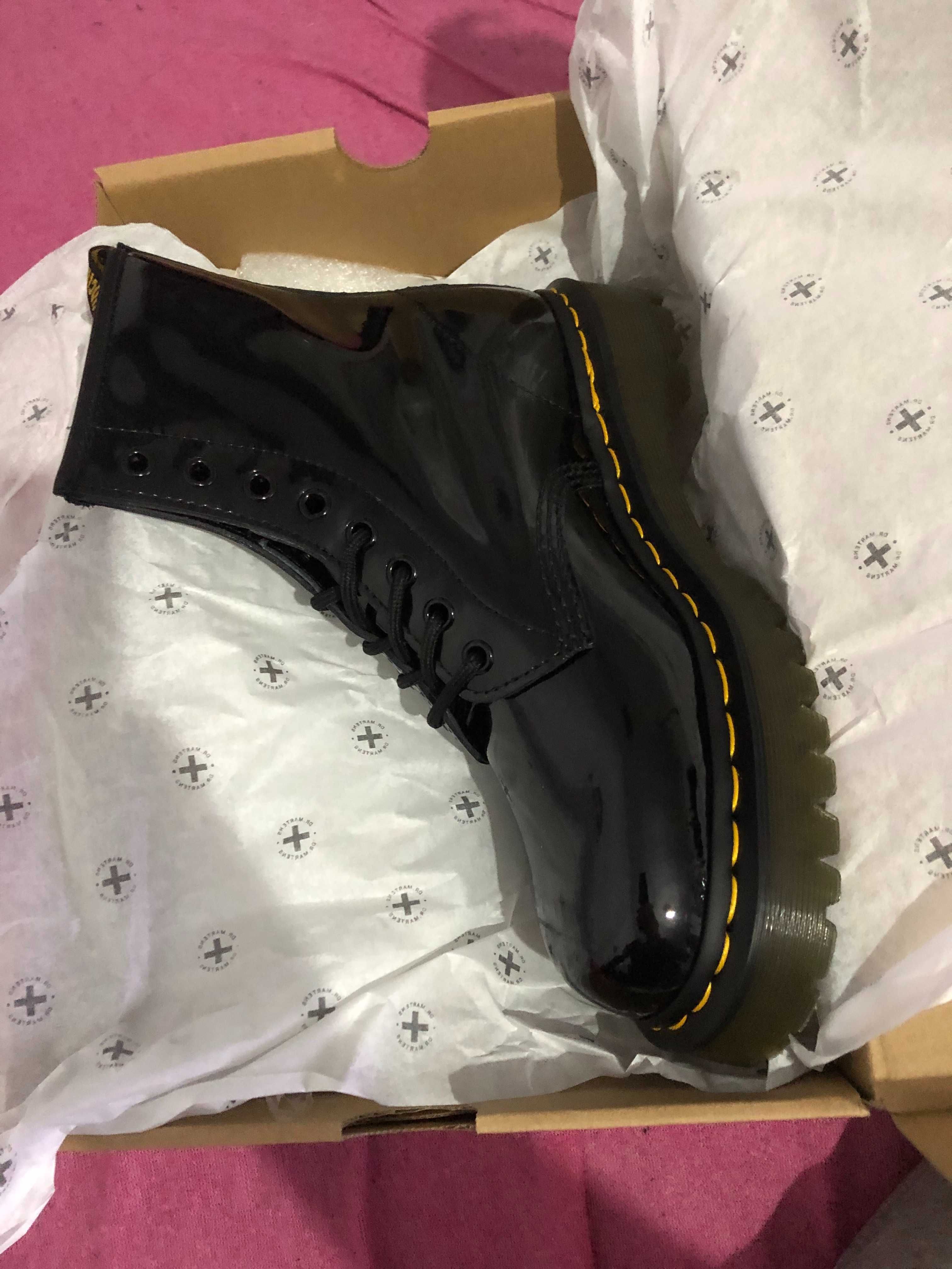 Bocanci DR. Martens NOI