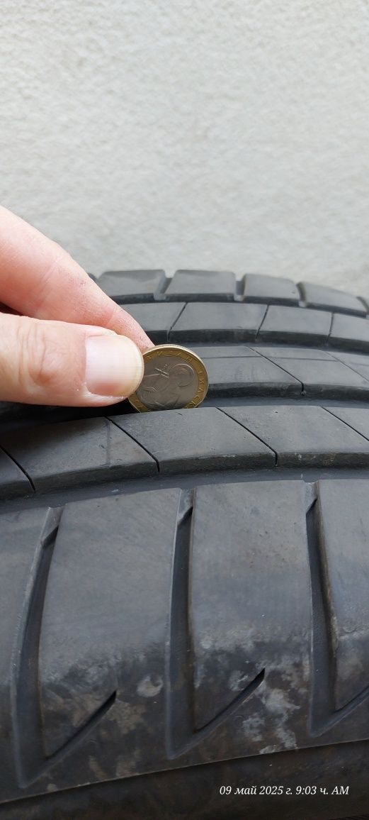 Продавам 2 бр. Гуми Bridgestone 215/55/17 940 W DOT23