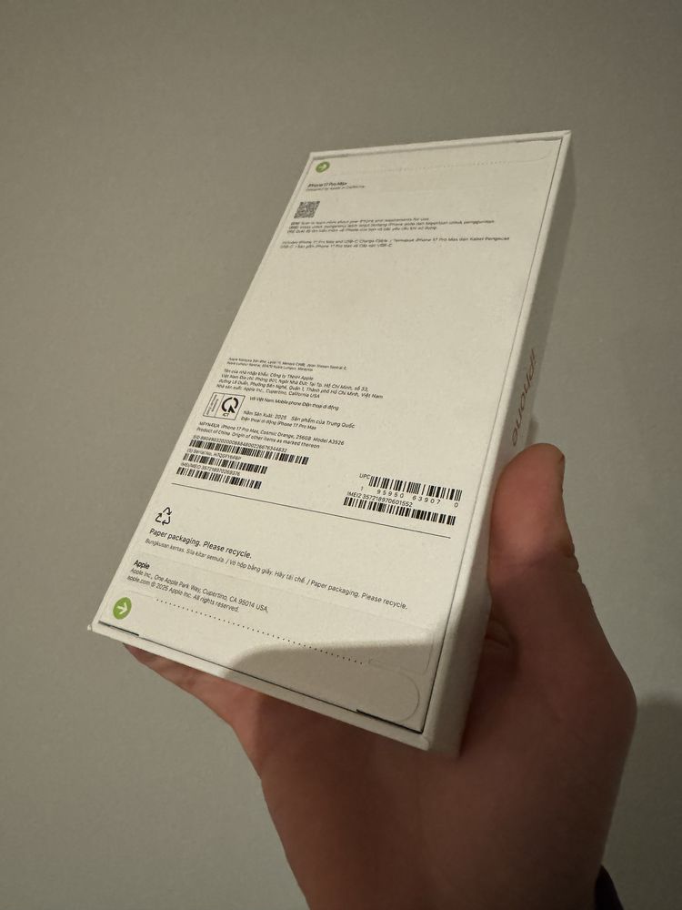 iPhone 17pro max 256gb sim