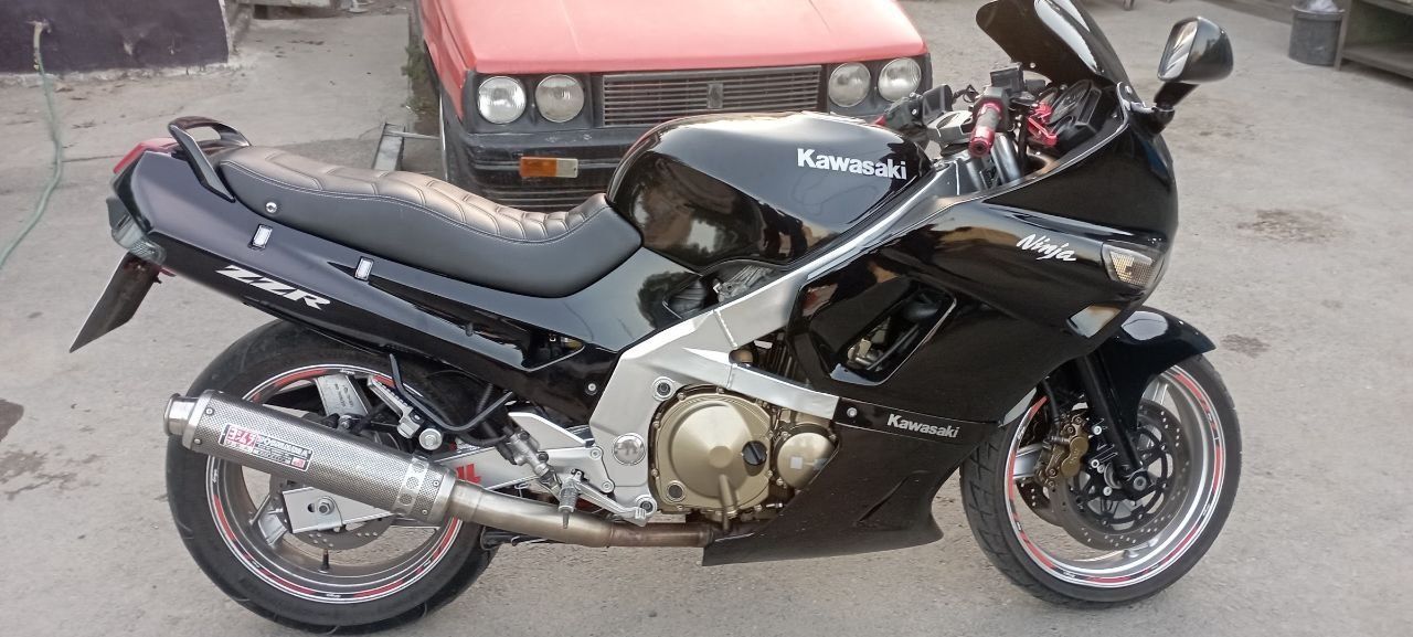 мотоцикл Kawasaki zzr 600