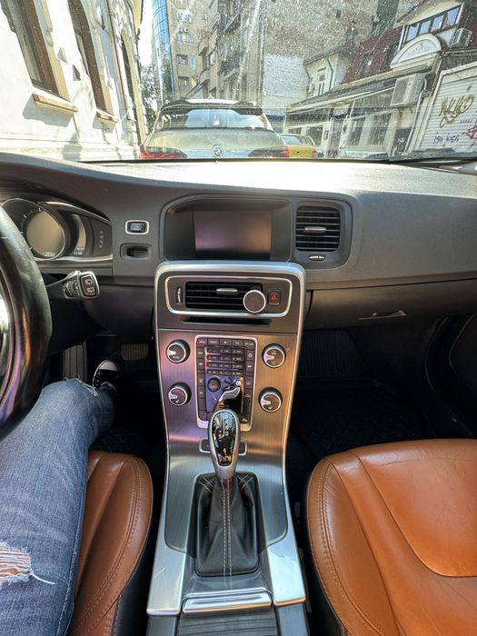 Volvo v60 plugin hybrid 2.4 diesel