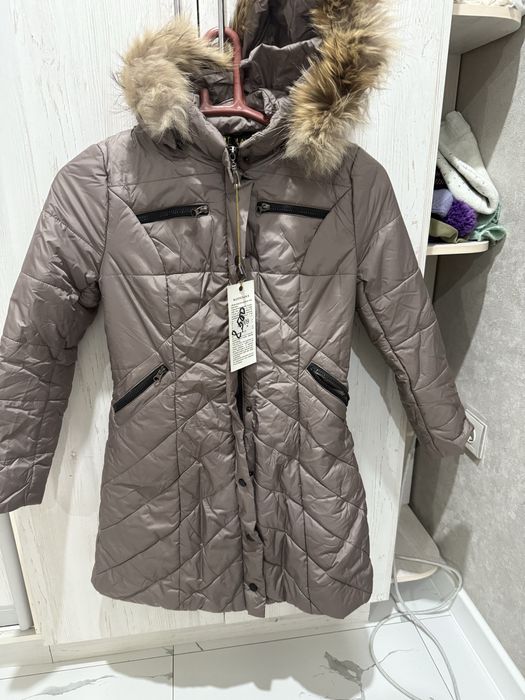 продам зимнюю куртку женские