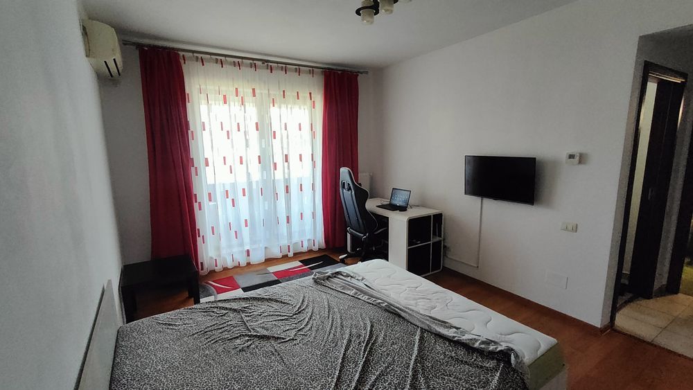 Inchiriez garsoniera Militari Residence