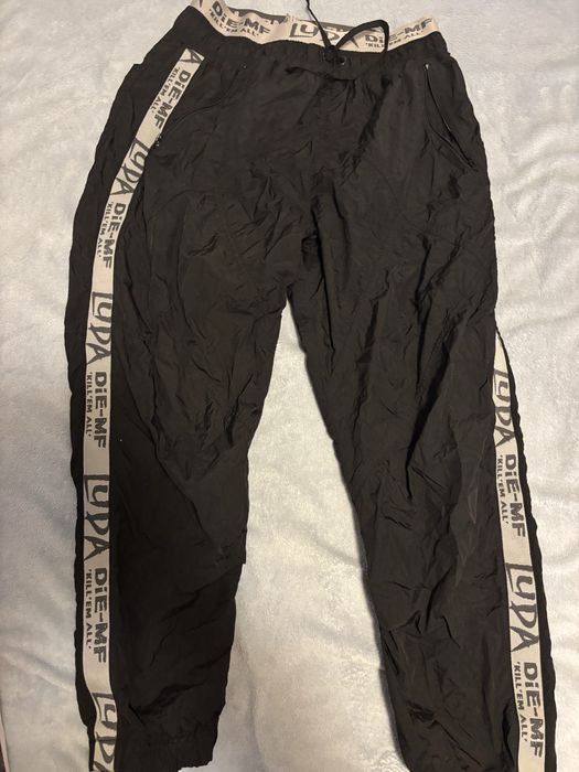 Панталон luda.