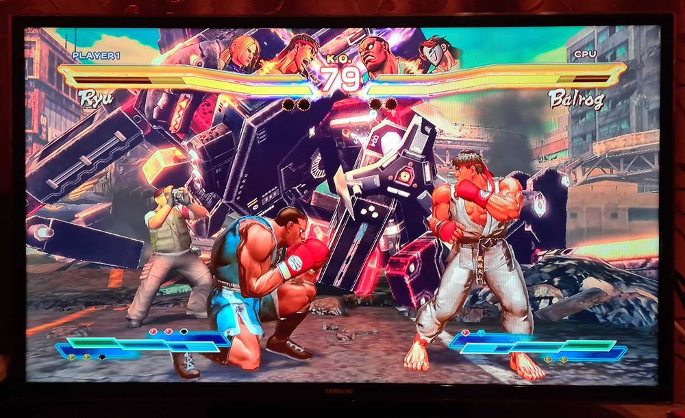 Playstation 3 SuperSlim PS3 modat, 500 GB, 30 de jocuri 1 sau 2 manete