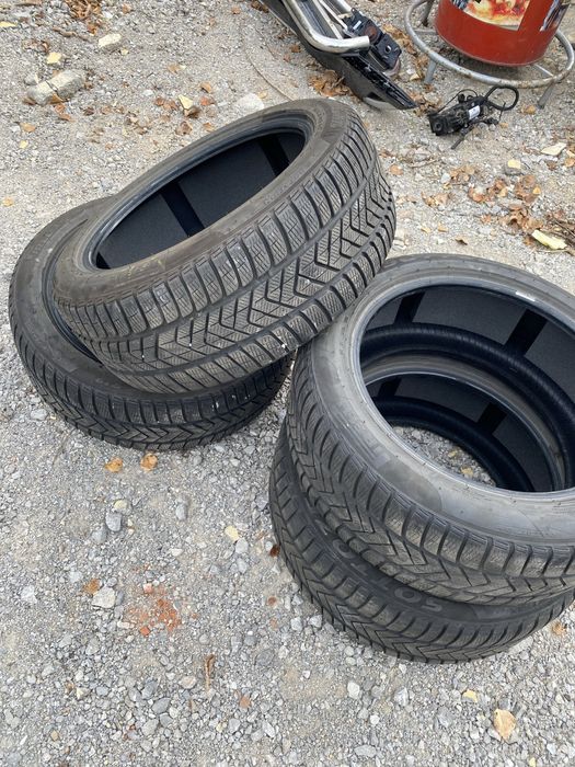 Зимни гуми Pirelli 255/45 R19