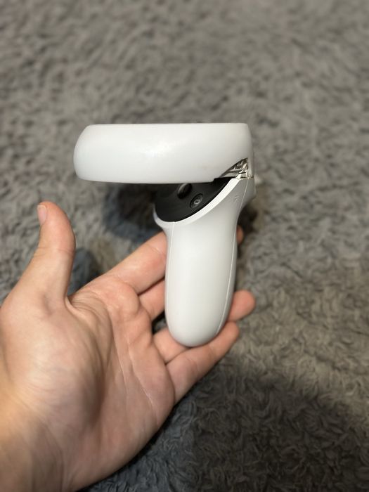 Продавам Oculus Quest 2 128GB СПЕШНО!цената може да се намали!