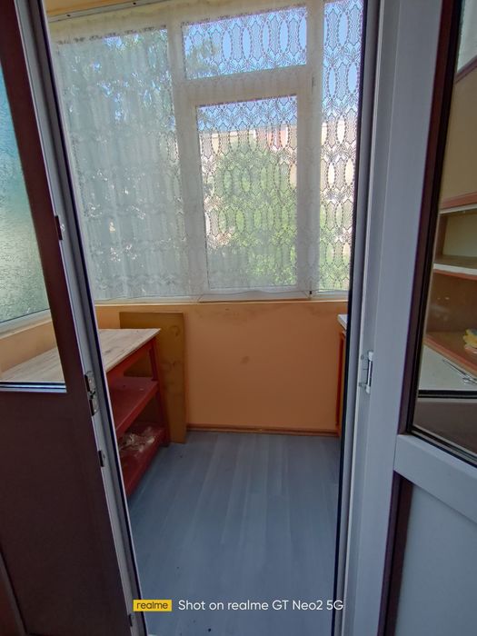 Vand apartament cu 2 camere