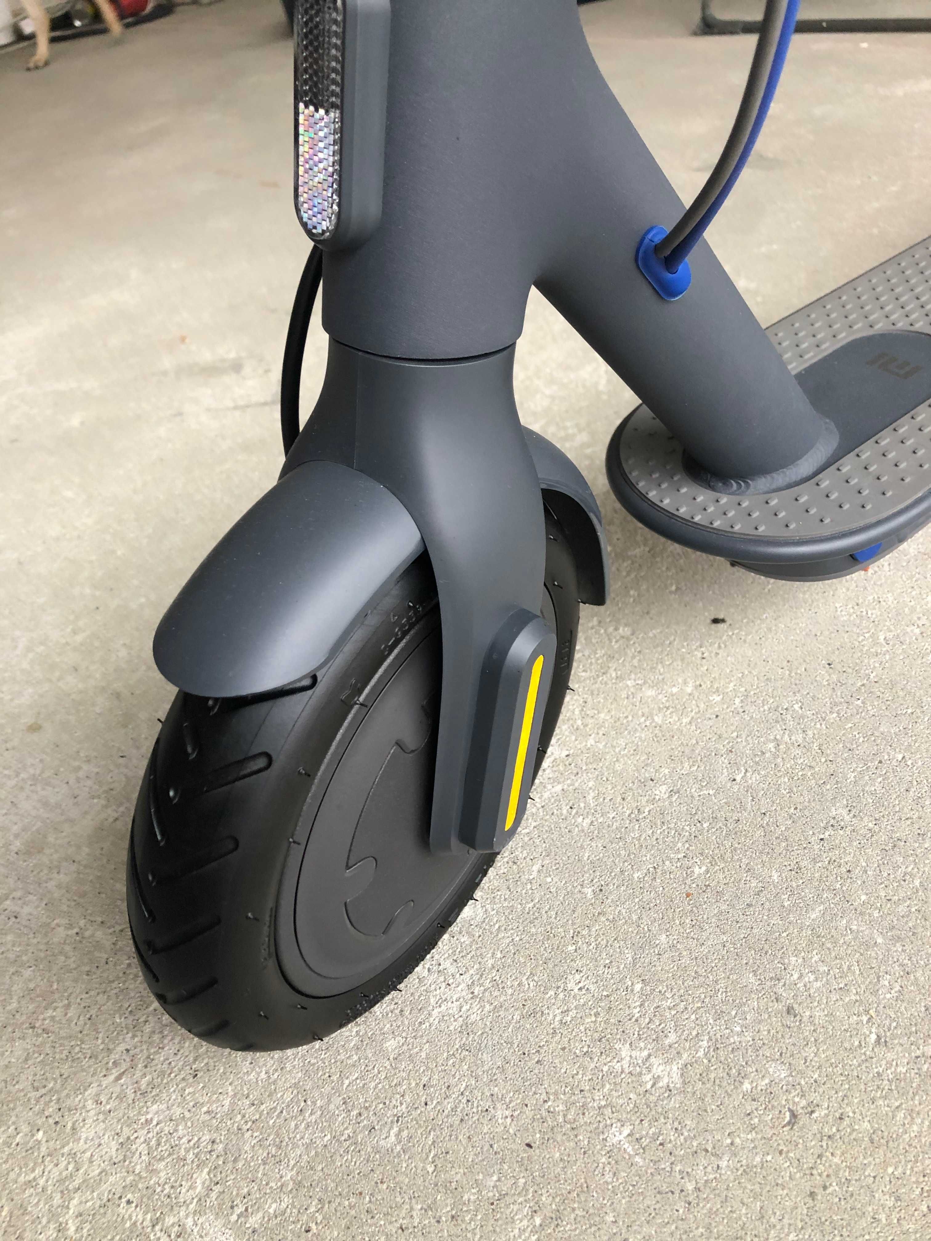 Trotineta Xiaomi Scooter 3 Impecabila! pret fix