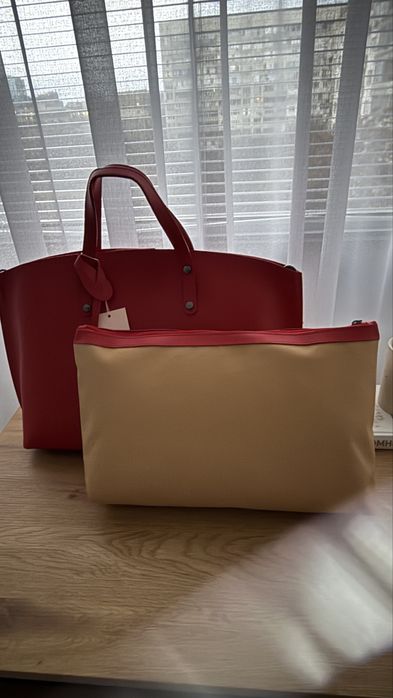 Луксозна Италианска Чанта от Естествена Кожа,