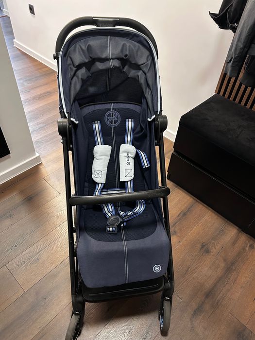 Лятна количка Cybex Beezy