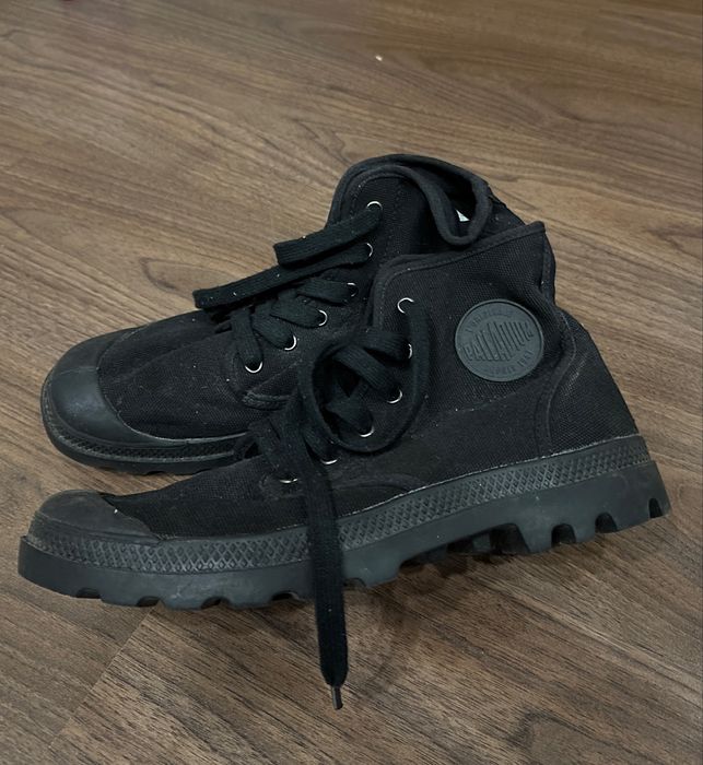 Ботинки Palladium Pampa Hi черного цвета из парусины