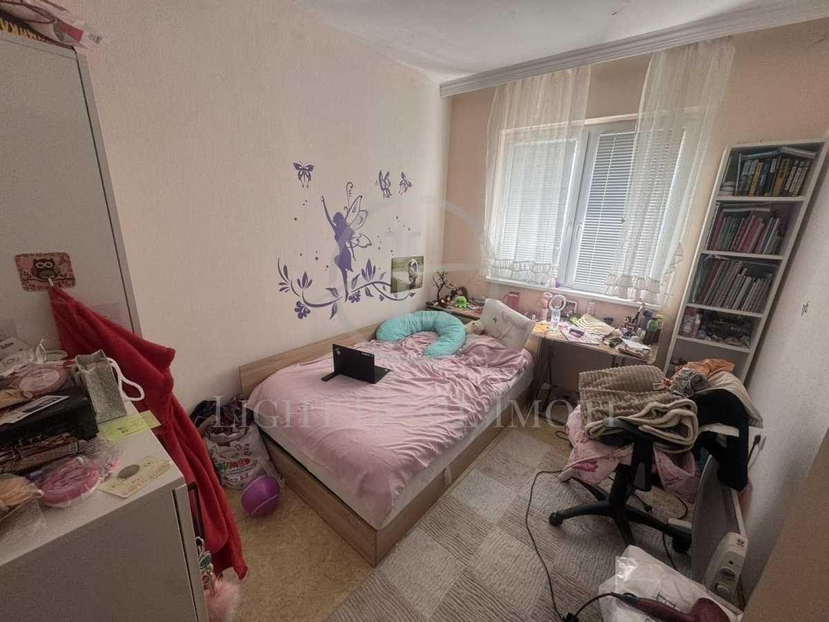 Реф. 2368 Тристаен парк ЛАУТА