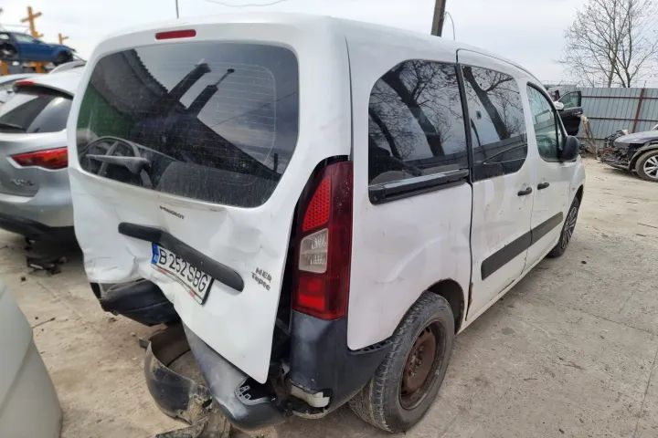 cutie de viteze manuala 5+1 trepte supapa egr racitor gaze clapeta de acceleratie kit pornire Peugeot Partner 2 motor 1.6hdi  9HN dezmembrez turbina injector
