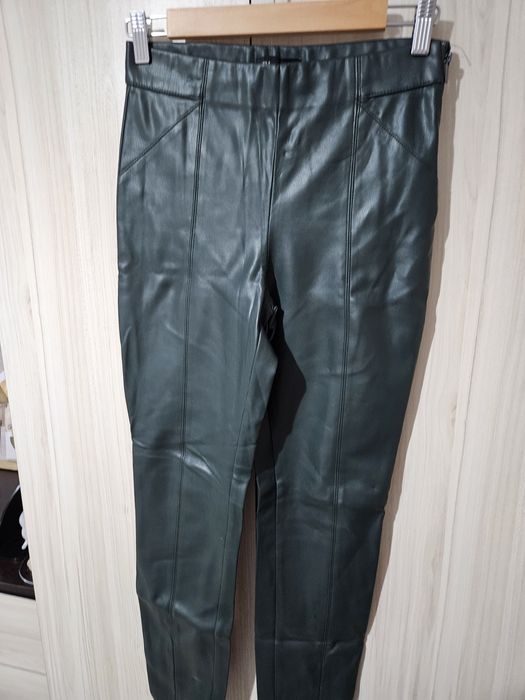 Кожен клин на Zara