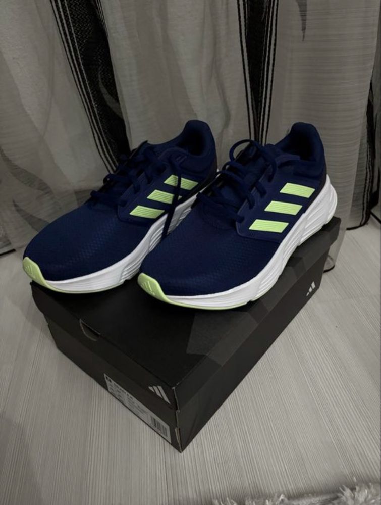 Adidas Galaxy 6 M