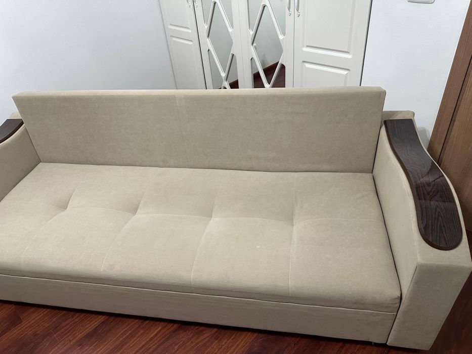 продам диван хороший вариант