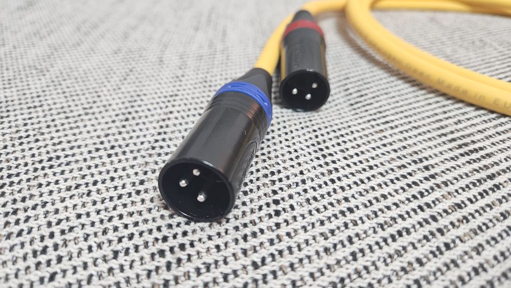 Cablu XLR Van Den Hul The Rock 1m