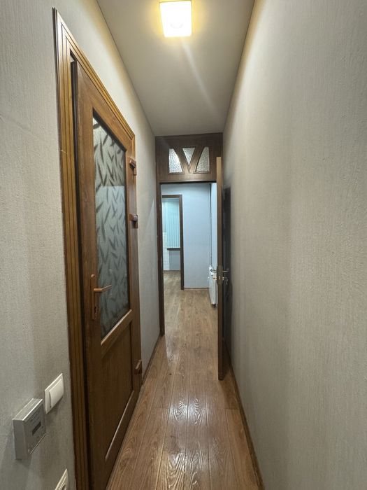 Ц-13 .Лабзак Осиё Гранд Туйхона Сдаётся офис 3х ком. 1линия