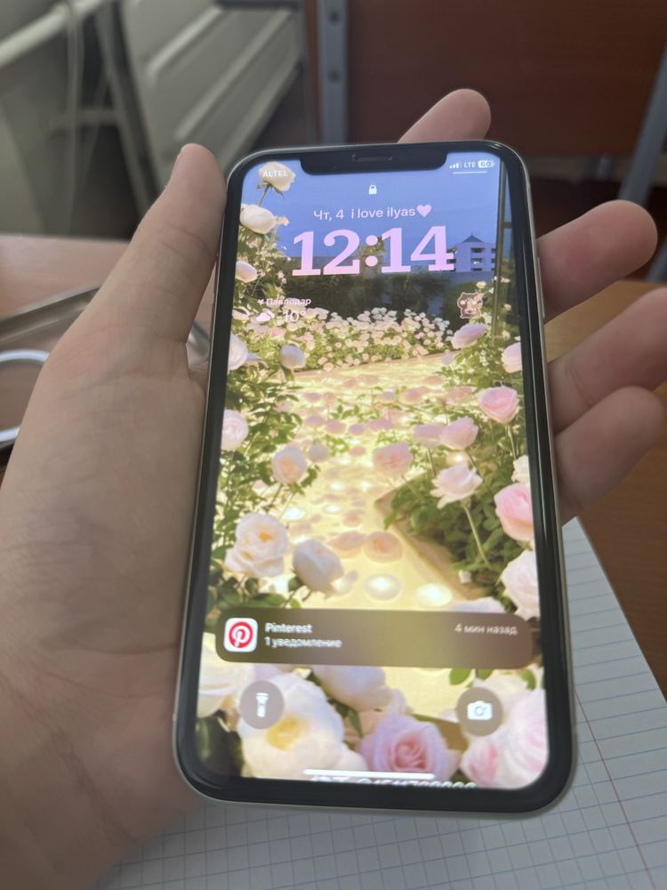 Iphone 11 белый в хорошем состояний