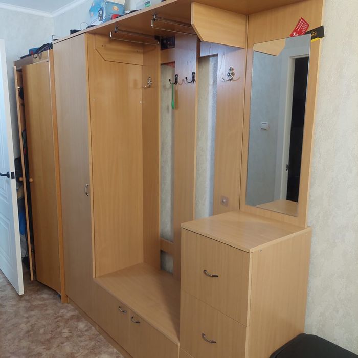 Продам прихожую в хорошем состоянии